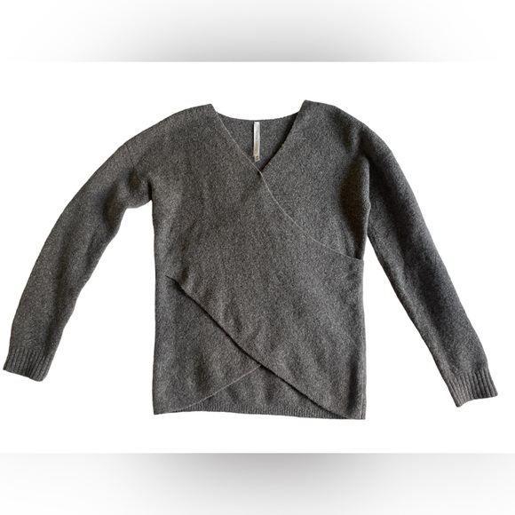 LIKE NEW Babaton Wool Sweater - Sz XXS - Picture 1 of 3